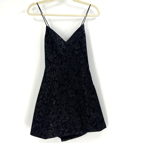 Alice + Olivia Tayla Jacquard Floral Mini Dress 0 - Picture 3 of 12